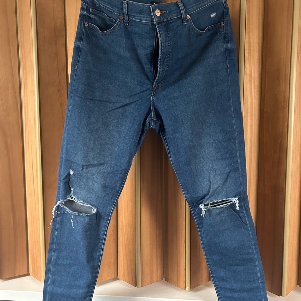 Express Women's Blue Distressed Skinny Jeans